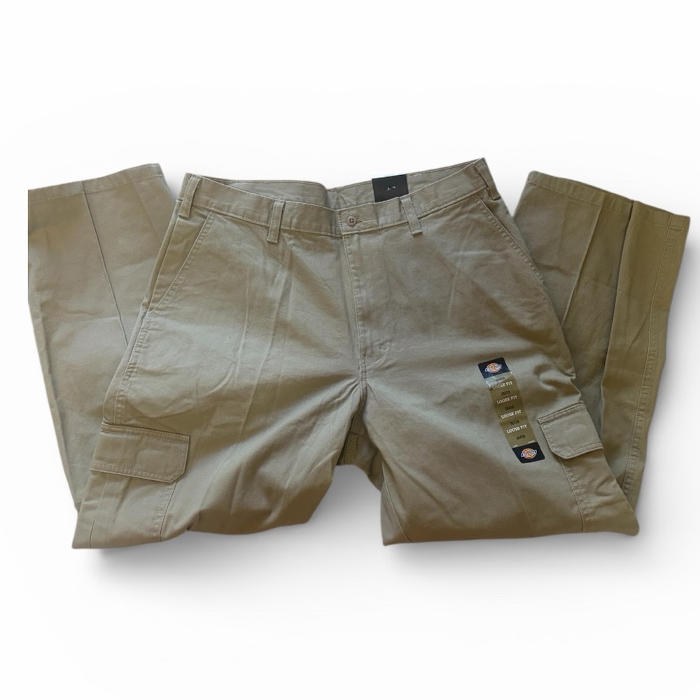 Dickies men's cargo pants in a beige,khaki, 36x30,NWT - Picture 11 of 12
